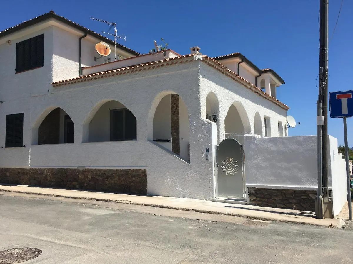 Beach House Ilaria- Smeraldo Apt Olbia