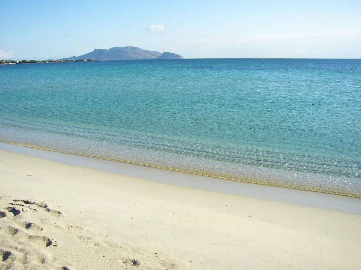 Apartment Beach House Ilaria- Smeraldo Apt Olbia